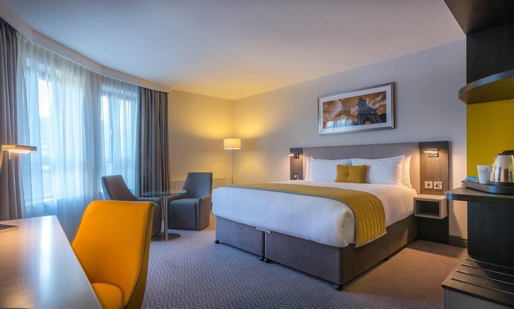 Maldron Hotel Tallaght Ngoại thất bức ảnh
